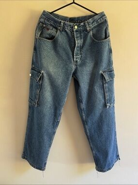 vintage 90’s tommy hilfiger baggy cargo jeans 33/32 med wash